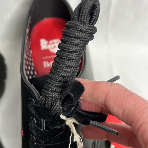 ***SOLD***NWT Dr. Marten Betty Boop Collab Black Leather Platform Shoes - Picture 4 of 11